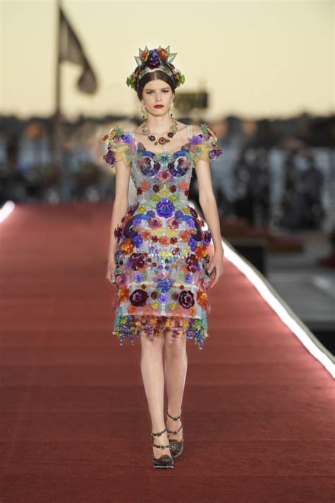 defile dolce gabbana ete 2021 venise|Venezia: Dolce & Gabbana Alta Moda Full Show 2021 .